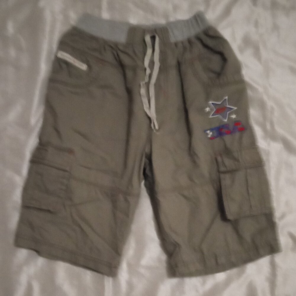 Rocker Jins boy's cargo shorts size XL elastic waits